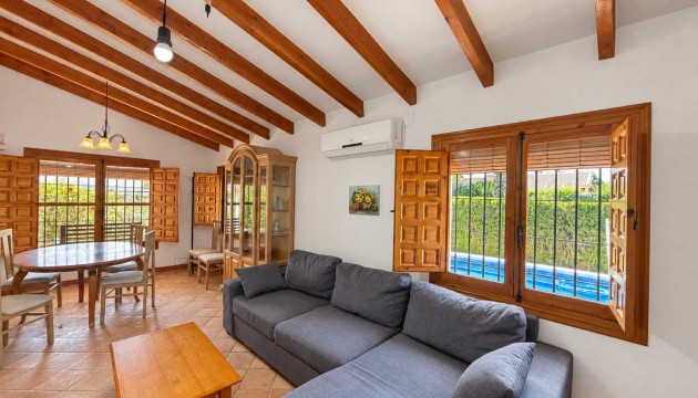 Odsprzedaż - Detached Villa - Orihuela Costa - Cabo Roig