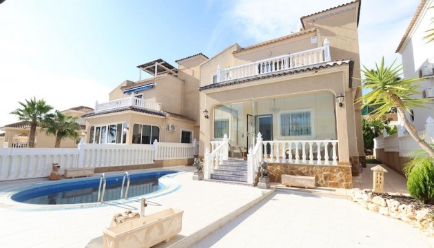 Resale - Detached Villa - Orihuela Costa - Villamartín