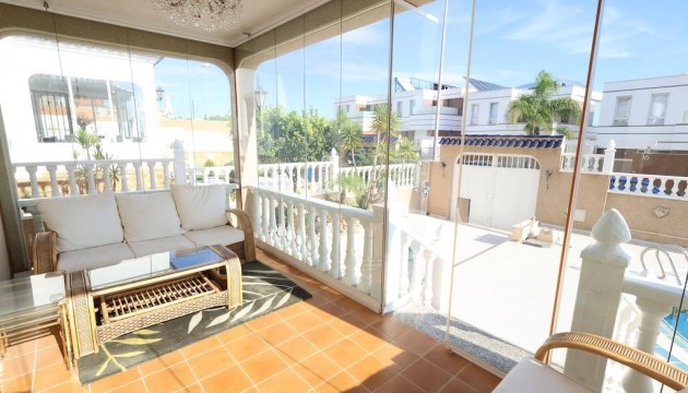 Resale - Detached Villa - Orihuela Costa - Villamartín