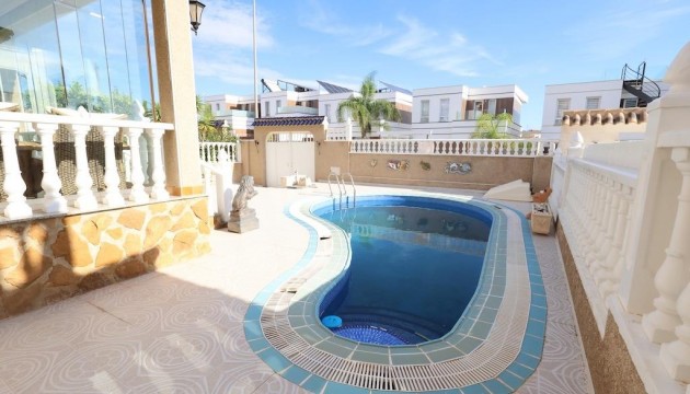 Resale - Detached Villa - Orihuela Costa - Villamartín