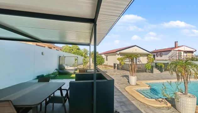 Videresalg - Detached Villa - Pilar de la Horadada - Pinar de Campoverde