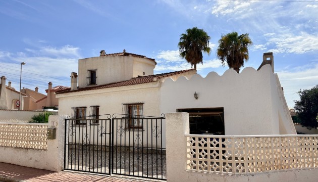 Videresalg - Detached Villa - Rojales - Ciudad Quesada