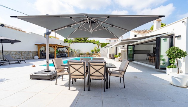 Videresalg - Detached Villa - Orihuela Costa - Villamartín