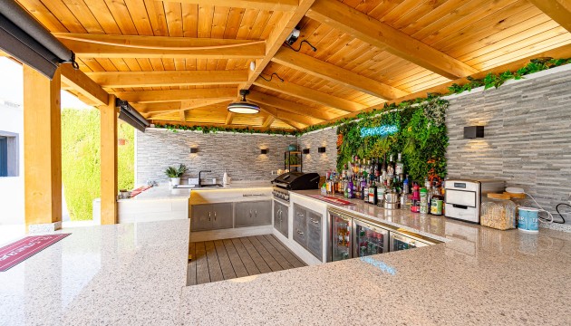 Videresalg - Detached Villa - Orihuela Costa - Villamartín