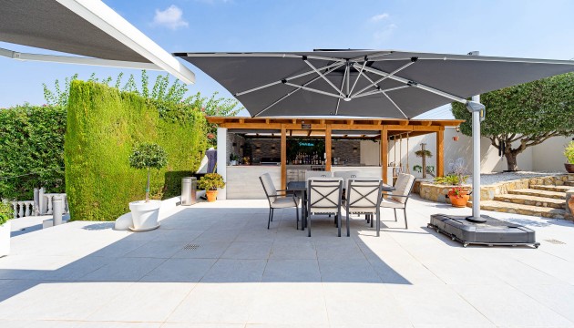Videresalg - Detached Villa - Orihuela Costa - Villamartín