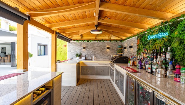 Videresalg - Detached Villa - Orihuela Costa - Villamartín
