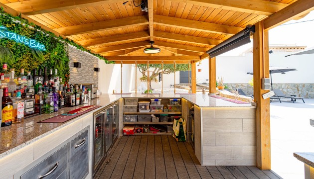 Videresalg - Detached Villa - Orihuela Costa - Villamartín