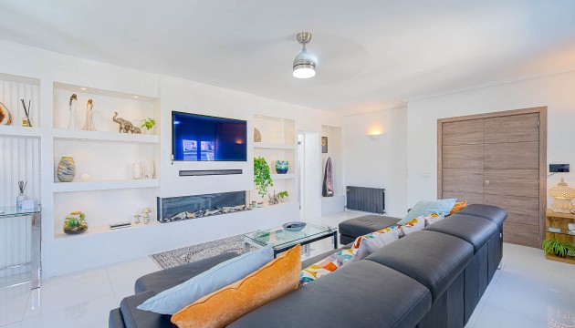 Videresalg - Detached Villa - Orihuela Costa - Villamartín