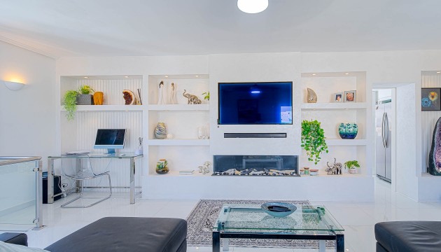 Videresalg - Detached Villa - Orihuela Costa - Villamartín