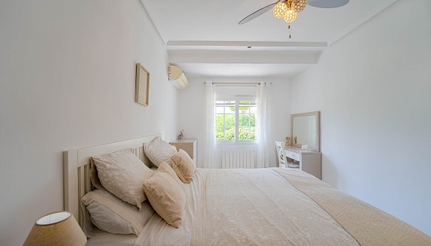 Videresalg - Detached Villa - Orihuela Costa - Villamartín