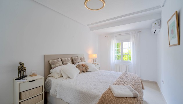 Videresalg - Detached Villa - Orihuela Costa - Villamartín
