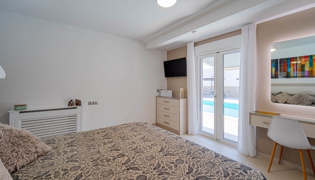 Videresalg - Detached Villa - Orihuela Costa - Villamartín