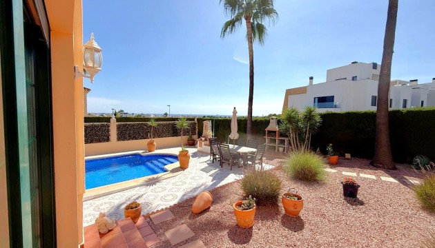 Videresalg - Detached Villa - Orihuela Costa - Los Dolses