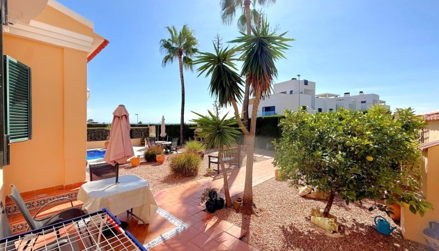 Videresalg - Detached Villa - Orihuela Costa - Los Dolses