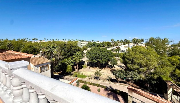 Videresalg - Detached Villa - Orihuela Costa - Los Dolses