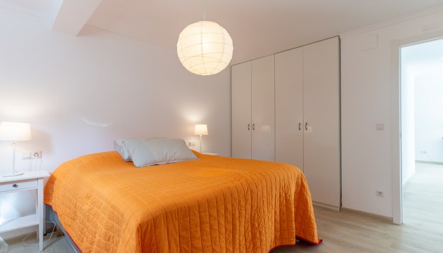 Resale - Semi Detached Villa - Orihuela Costa - Punta Prima