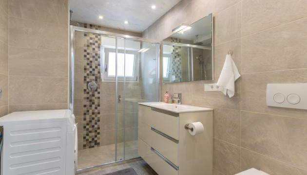 Resale - Semi Detached Villa - Orihuela Costa - Punta Prima