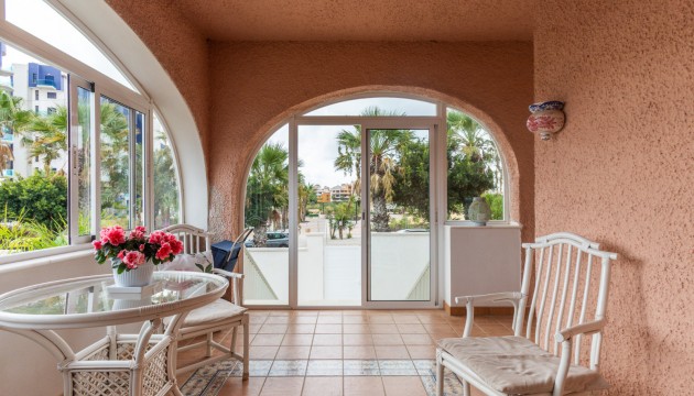 Resale - Semi Detached Villa - Orihuela Costa - Punta Prima