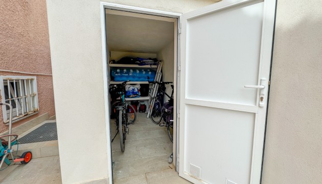 Resale - Semi Detached Villa - Orihuela Costa - Punta Prima