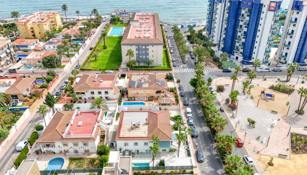 Resale - Semi Detached Villa - Orihuela Costa - Punta Prima