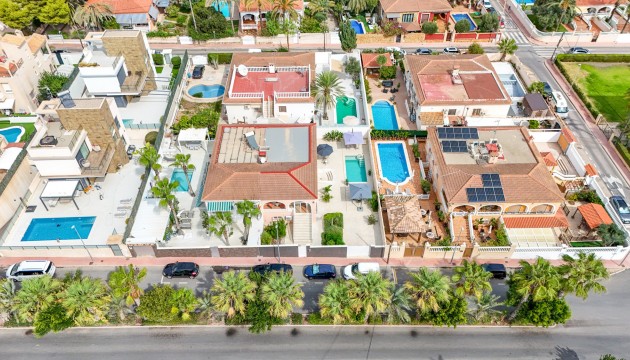 Resale - Semi Detached Villa - Orihuela Costa - Punta Prima
