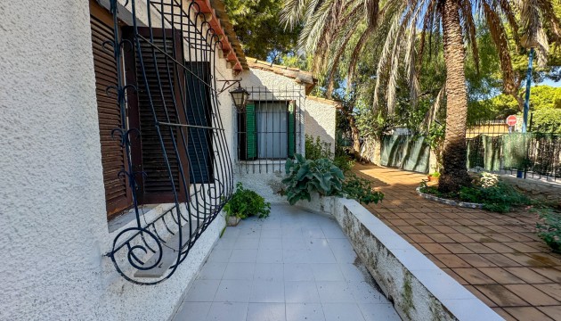 Resale - Detached Villa - Orihuela Costa - Punta Prima
