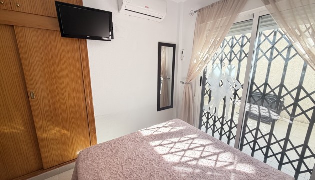 Wiederverkauf - Apartment - Orihuela Costa - Villamartín