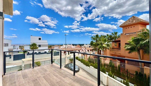 Reventa - Chalet Independiente - San Miguel de Salinas