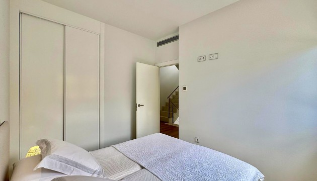 Reventa - Chalet Independiente - San Miguel de Salinas