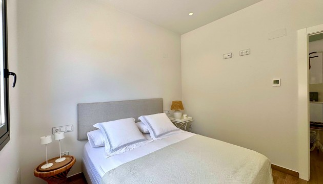 Reventa - Chalet Independiente - San Miguel de Salinas