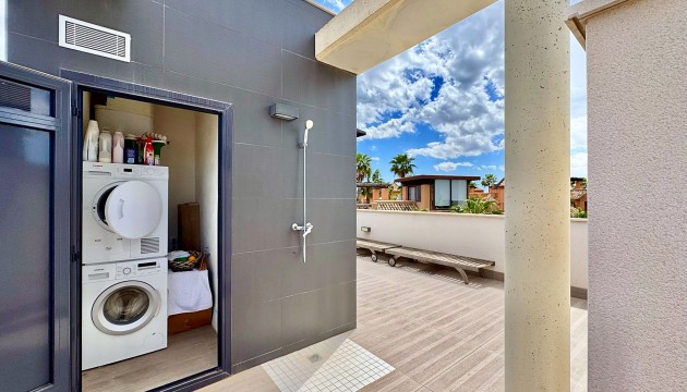 Reventa - Chalet Independiente - San Miguel de Salinas