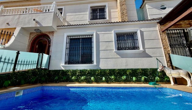 Resale - Semi Detached Villa - Orihuela Costa - La Zenia