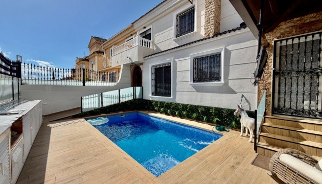 Resale - Semi Detached Villa - Orihuela Costa - La Zenia