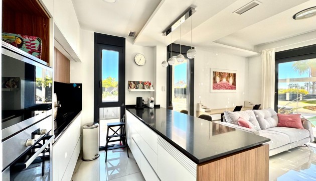 Resale - Detached Villa - Orihuela Costa - Lomas de Cabo Roig