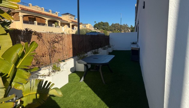 Resale - Apartment - Pilar de la Horadada - Mil Palmeras