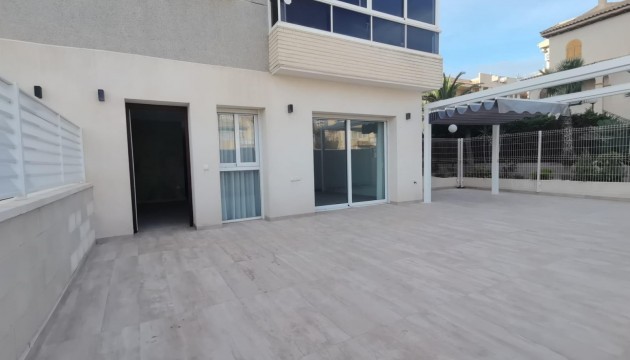 Resale - Apartment - Torrevieja - Nueva Torrevieja - Aguas Nuevas