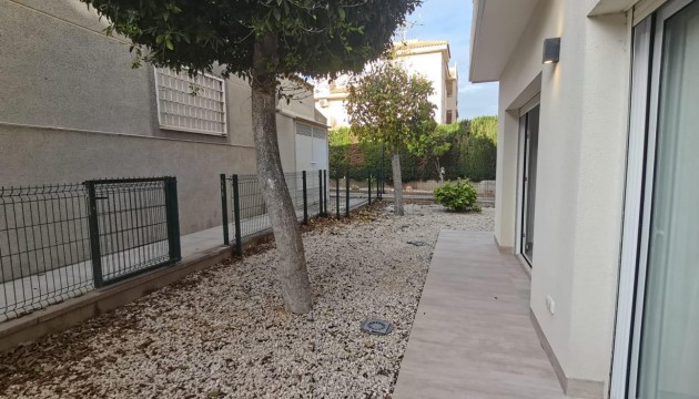 Resale - Apartment - Torrevieja - Nueva Torrevieja - Aguas Nuevas