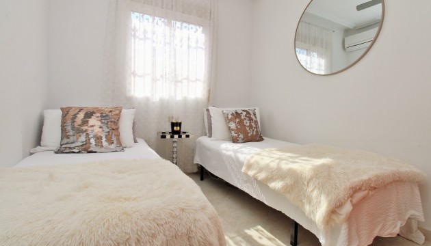 Resale - Townhouse - Orihuela Costa - Villamartín