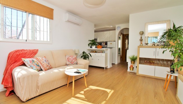 Resale - Apartment - Orihuela Costa - Villamartín