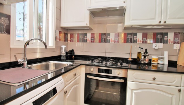 Resale - Apartment - Orihuela Costa - Villamartín