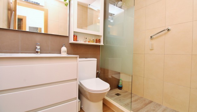 Resale - Apartment - Orihuela Costa - Villamartín