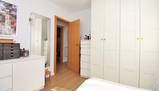 Resale - Apartment - Orihuela Costa - Villamartín