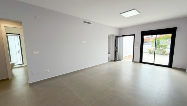 Wiederverkauf - Detached Villa - Torrevieja - La Siesta - El Salado -  Torreta