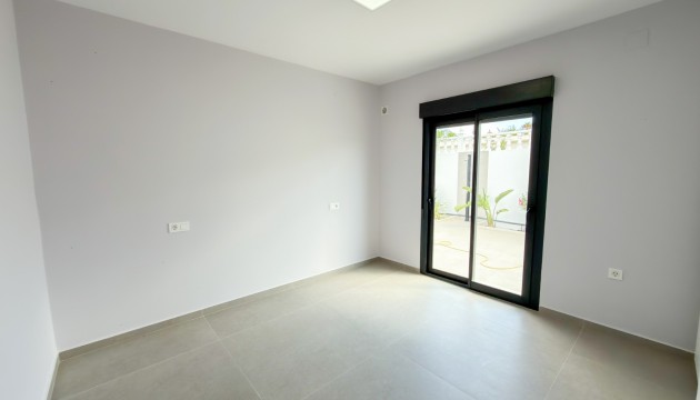 Wiederverkauf - Detached Villa - Torrevieja - La Siesta - El Salado -  Torreta