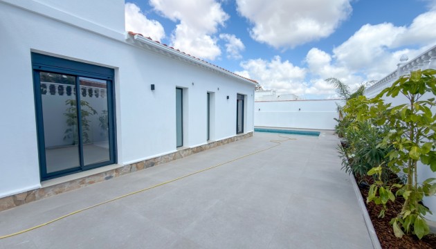Wiederverkauf - Detached Villa - Torrevieja - La Siesta - El Salado -  Torreta