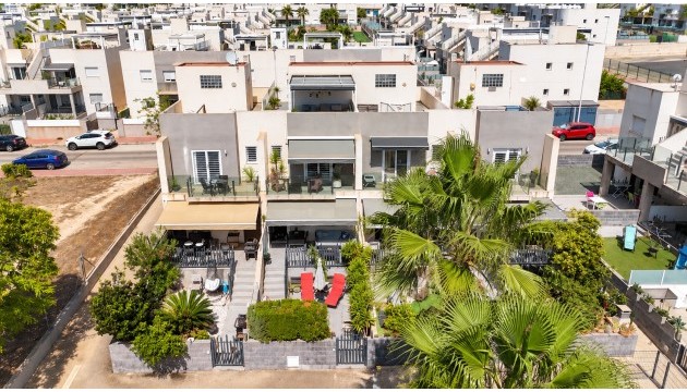 Wiederverkauf - House - Torrevieja - Nueva Torrevieja - Aguas Nuevas