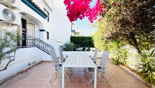 Wiederverkauf - House - Orihuela Costa - Los Dolses