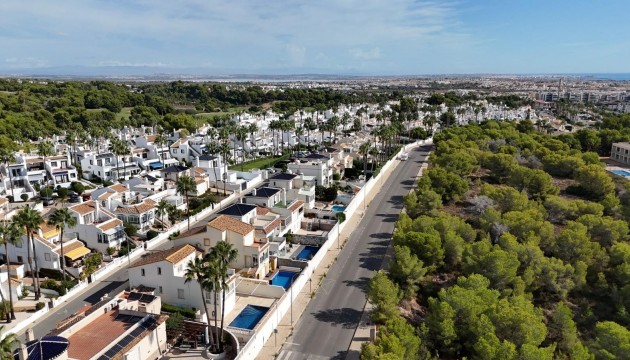 Wiederverkauf - House - Orihuela Costa - Los Dolses
