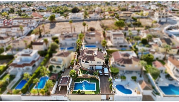 Перепродажа - отдельная вилла - Ciudad Quesada