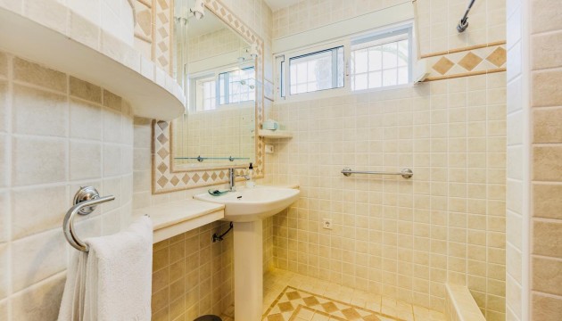 Resale - Detached Villa - San Miguel de Salinas